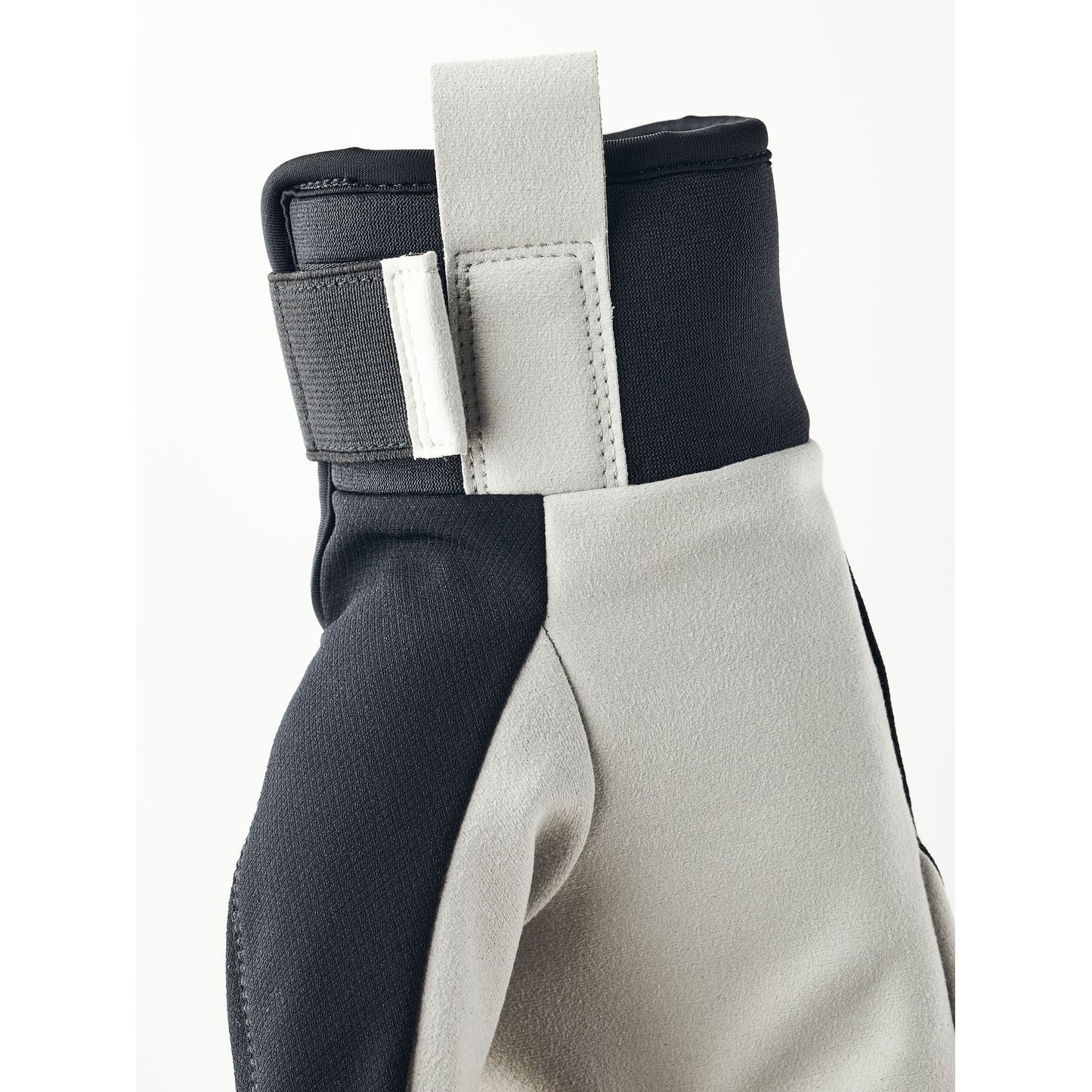 Hestra Wool Terry Windbreaker Split Mitt - Vindtät handske i svart